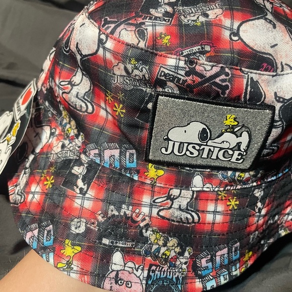 🔴 3/$12 Justice bucket hat with Snoopy! NWT! - Picture 3 of 5
